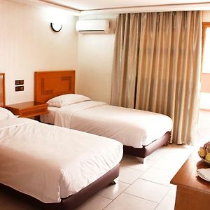 Camera con letto king size
